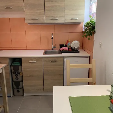 Apartamento Fuer 2 Personen Ca 25 Qm In Njivice, Kvarner Bucht Krk - B62574 *